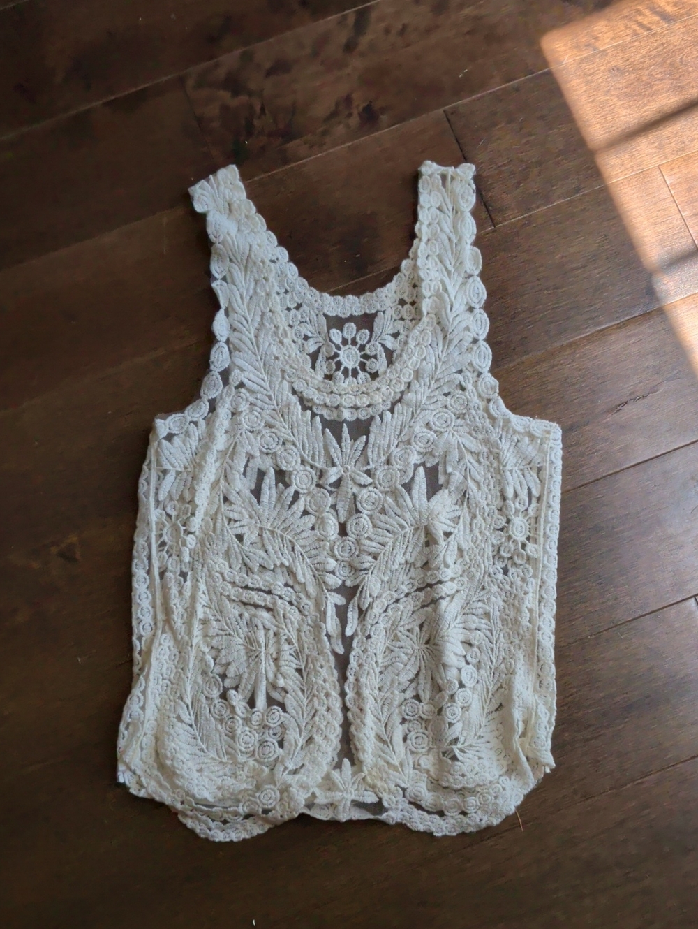 Crochet Lace Tank Top - Cream Women’s Top